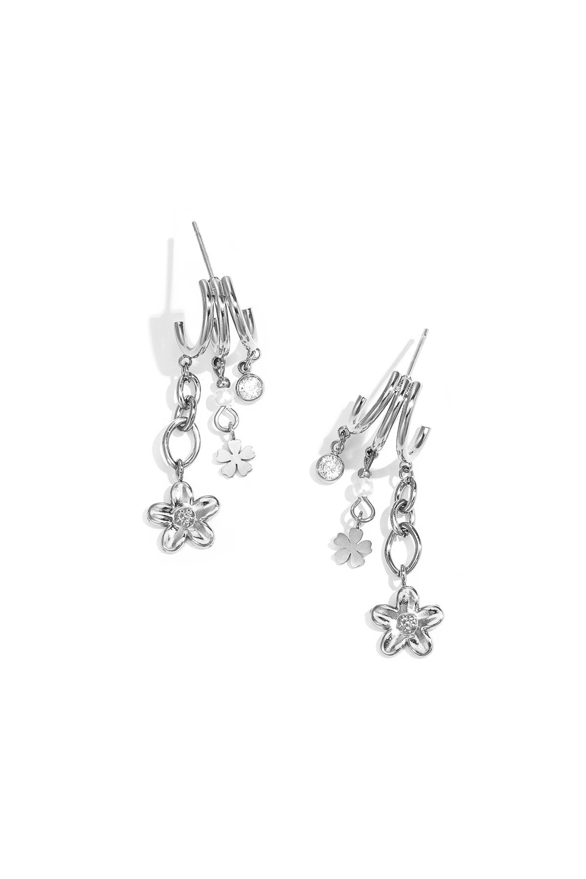 Triple earrings with floral pendants