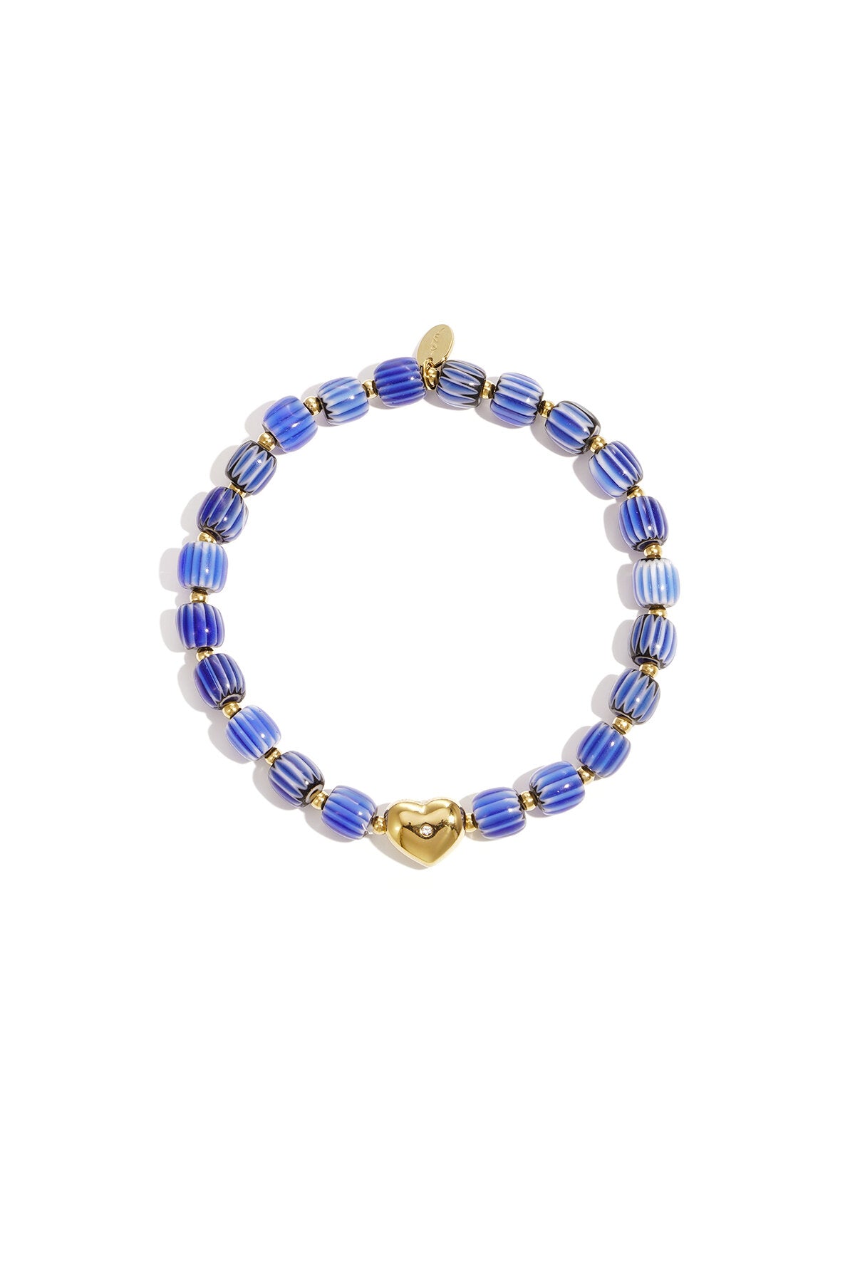 Beaded bracelet with heart-shaped centerpiece