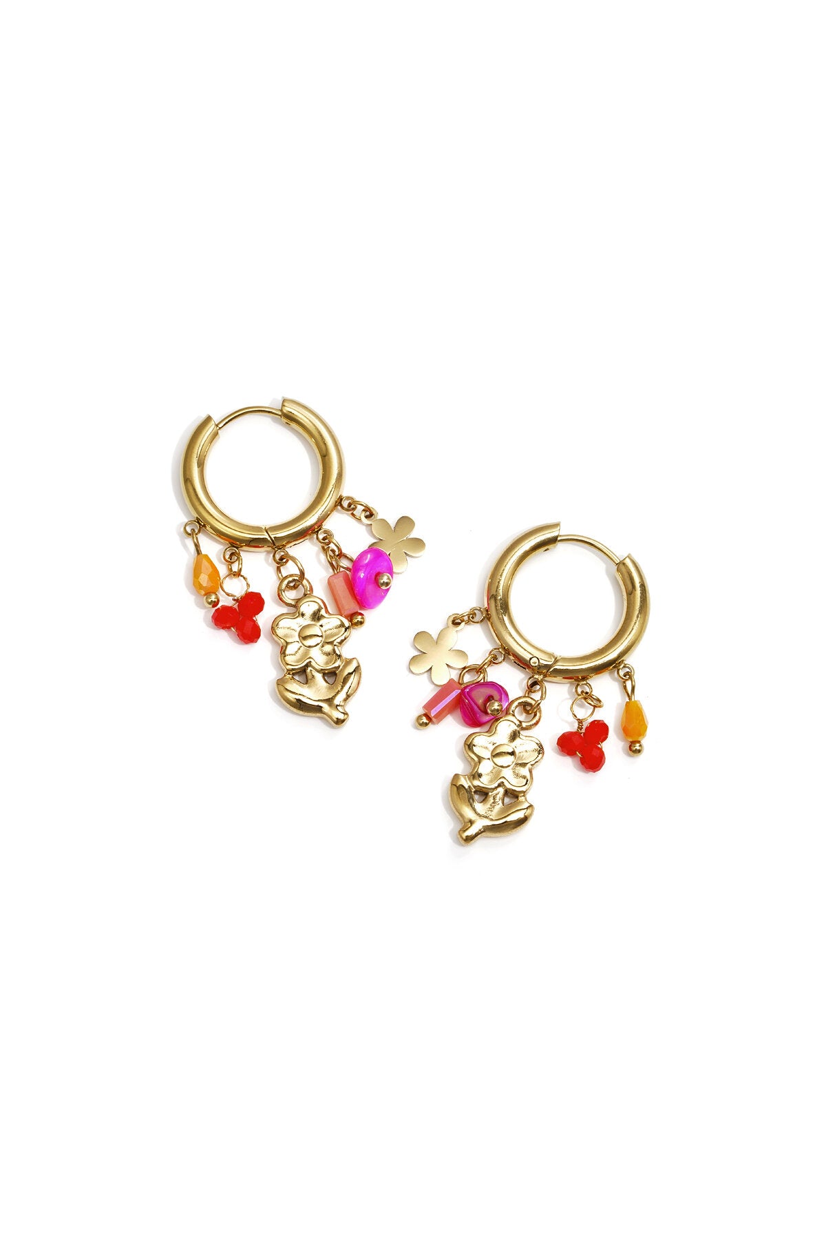 Small hoop earrings with hanging chain and beads