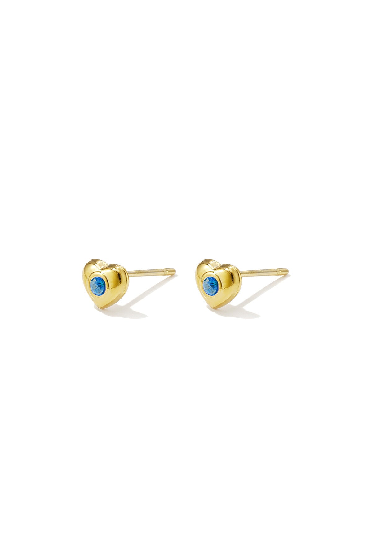 Roestvrijstalen oorknopjes met hartjesmotief, eenvoudige dagelijkse sieraden uit de Simple Series voor dames.